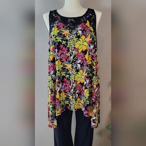 CATO Vibrant Floral Sleeveless Women's Top - Plus Size 18/20W or Size 2X